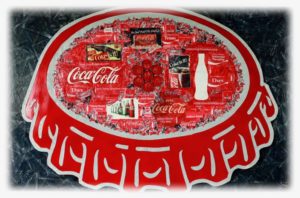 Big Coca Cola Bottle Cap - Kunstdruck